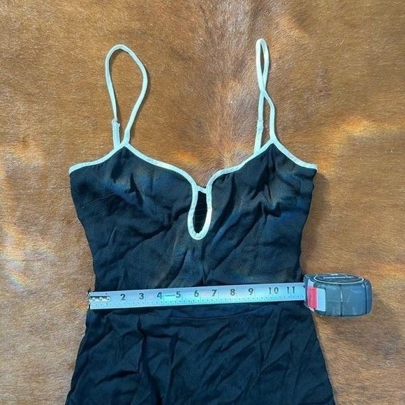 Reformation Black & White Contrast Mini Dress - Size 4 - Picture 4 of 8